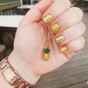 Pineapple necklace